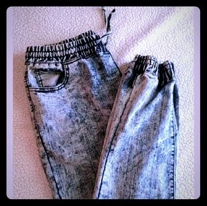 Thrill acid wash joggers